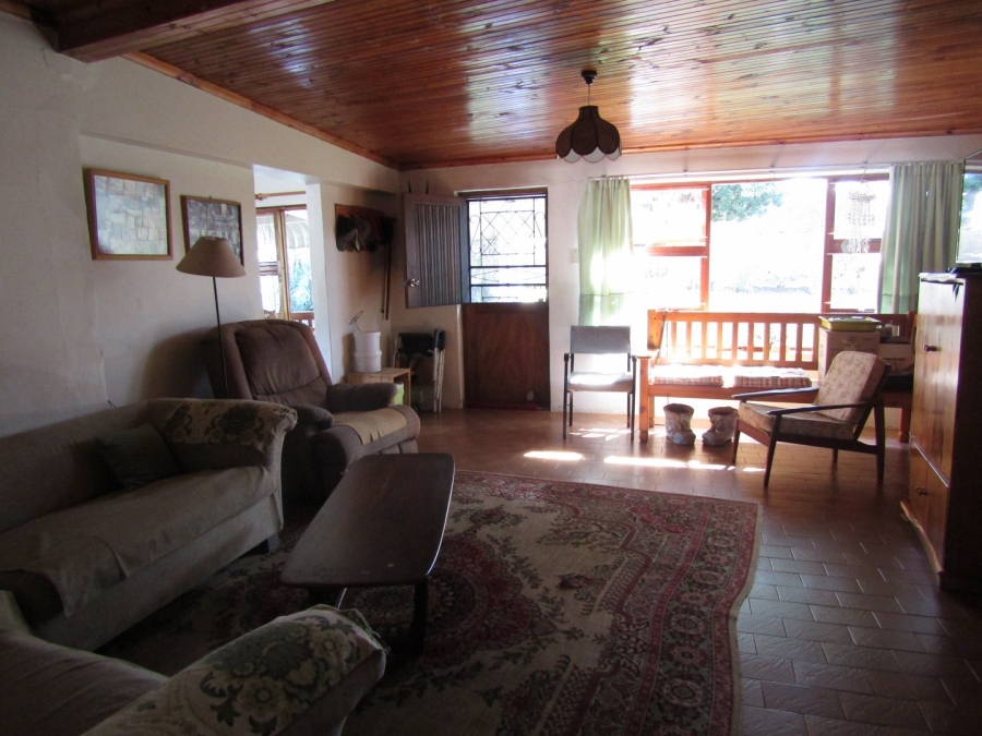 6 Bedroom Property for Sale in Humansdorp Eastern Cape